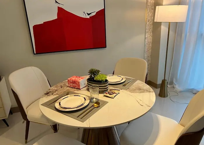 Apartment 1brfacing Manilabay Sunsetnear Okada Solaire 1park